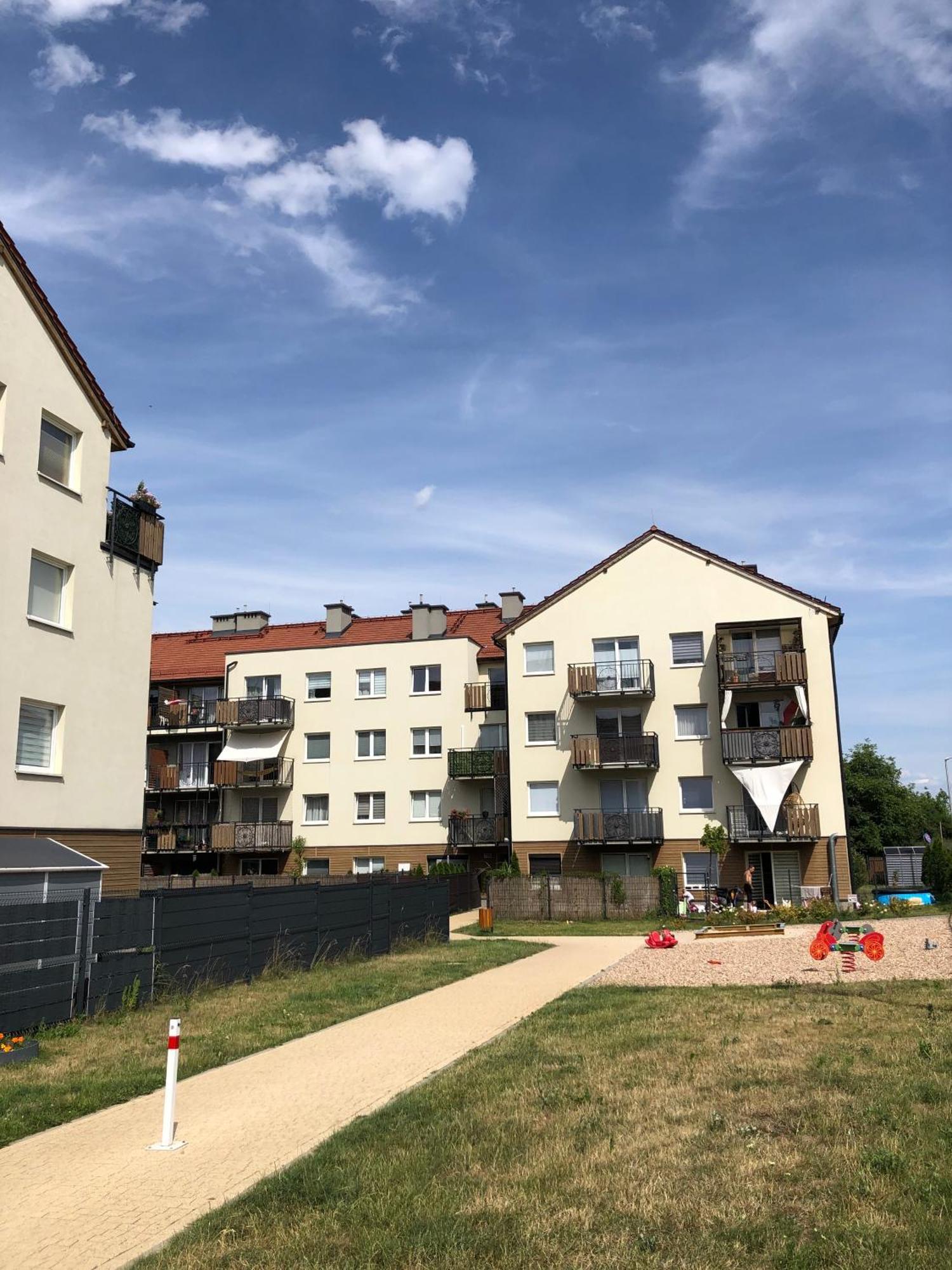 Urocze Mieszkanie Z Ogrodkiem I Bezplatny Parking Breslavia Esterno foto