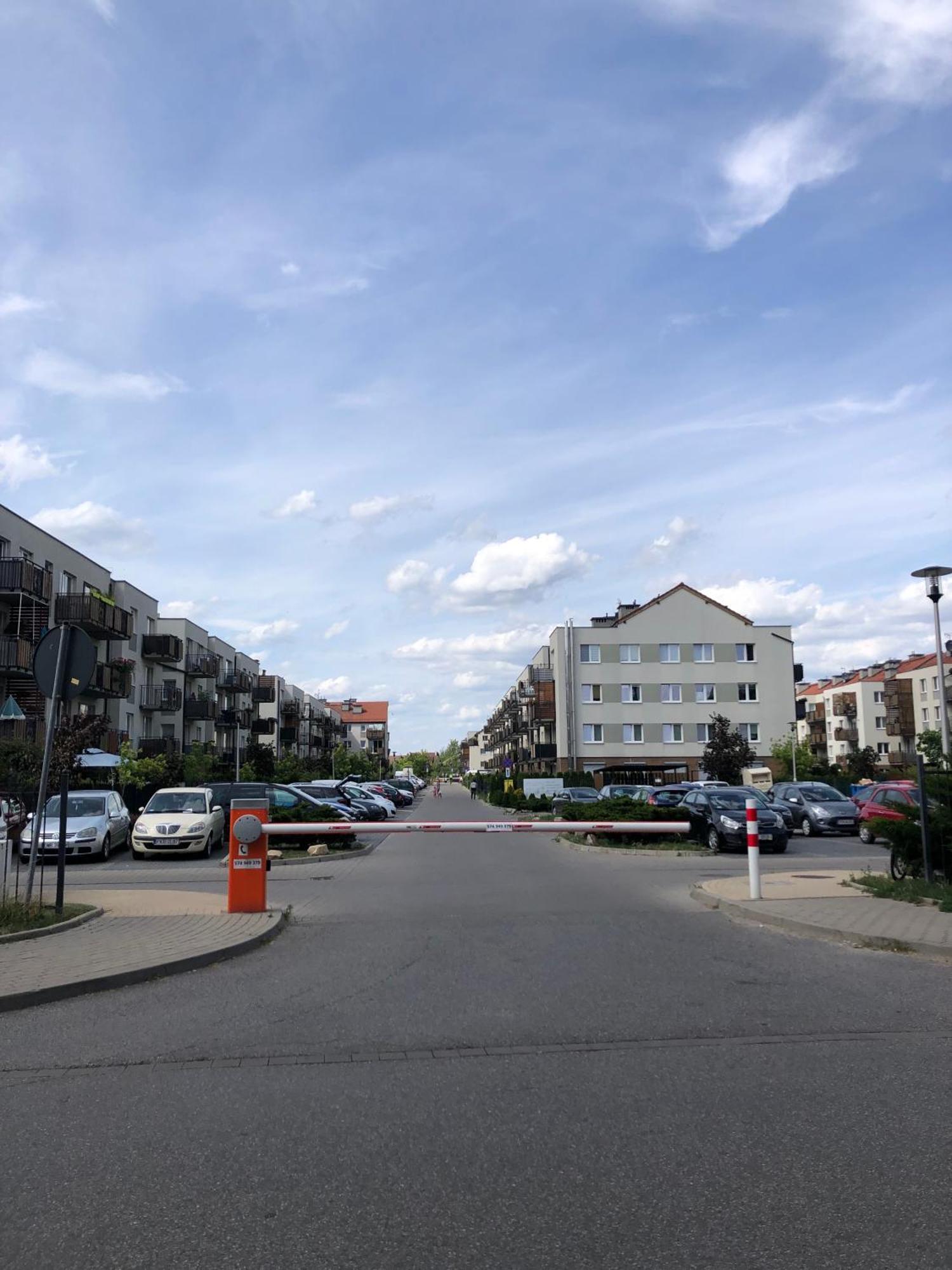 Urocze Mieszkanie Z Ogrodkiem I Bezplatny Parking Breslavia Esterno foto